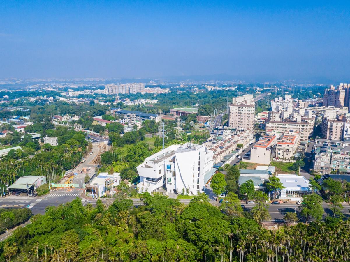 Sun Dialogue Hotel-By Cosmos Creation Chiayi City Exterior photo